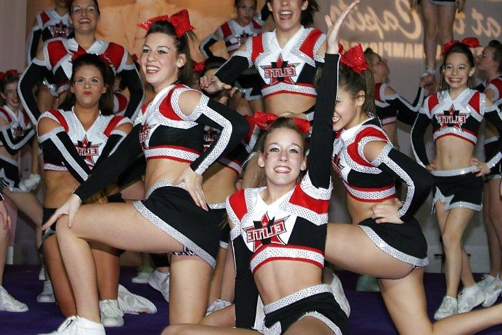 25P Cheerleaders