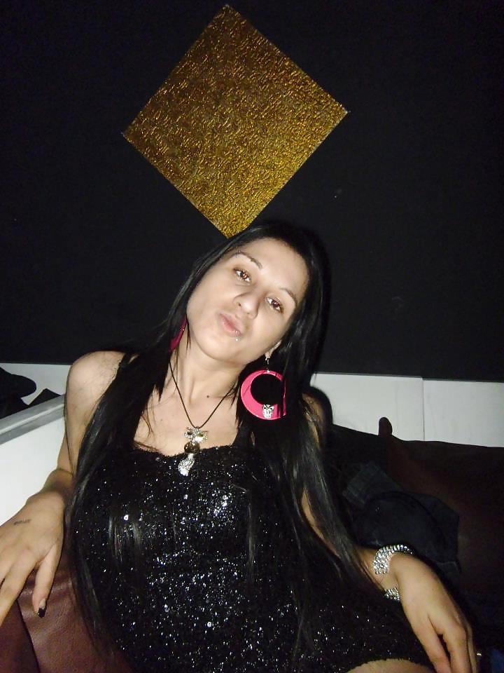 25P ALEXIA romanian prostitute in italy