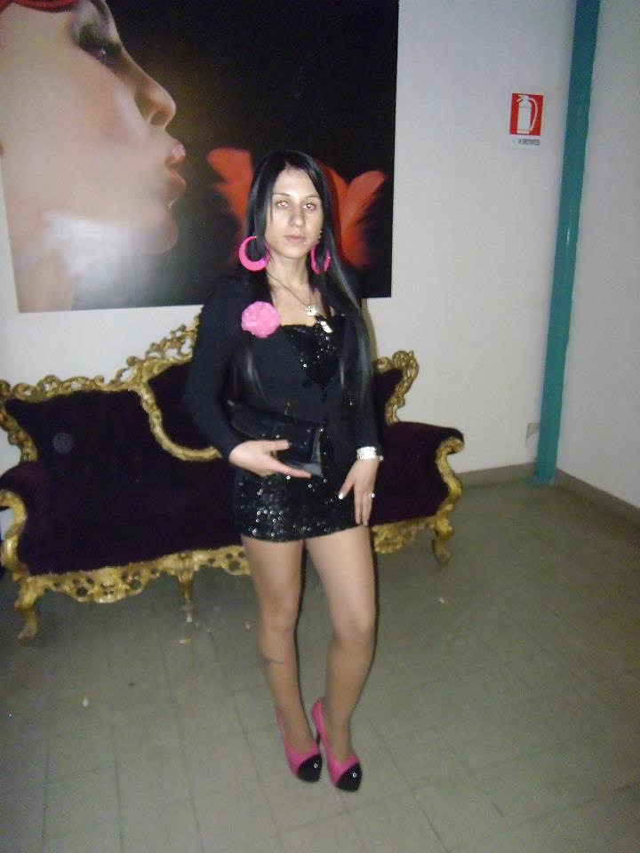 25P ALEXIA romanian prostitute in italy