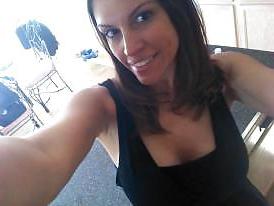 16P Puerto Rican milfs (non-nude)