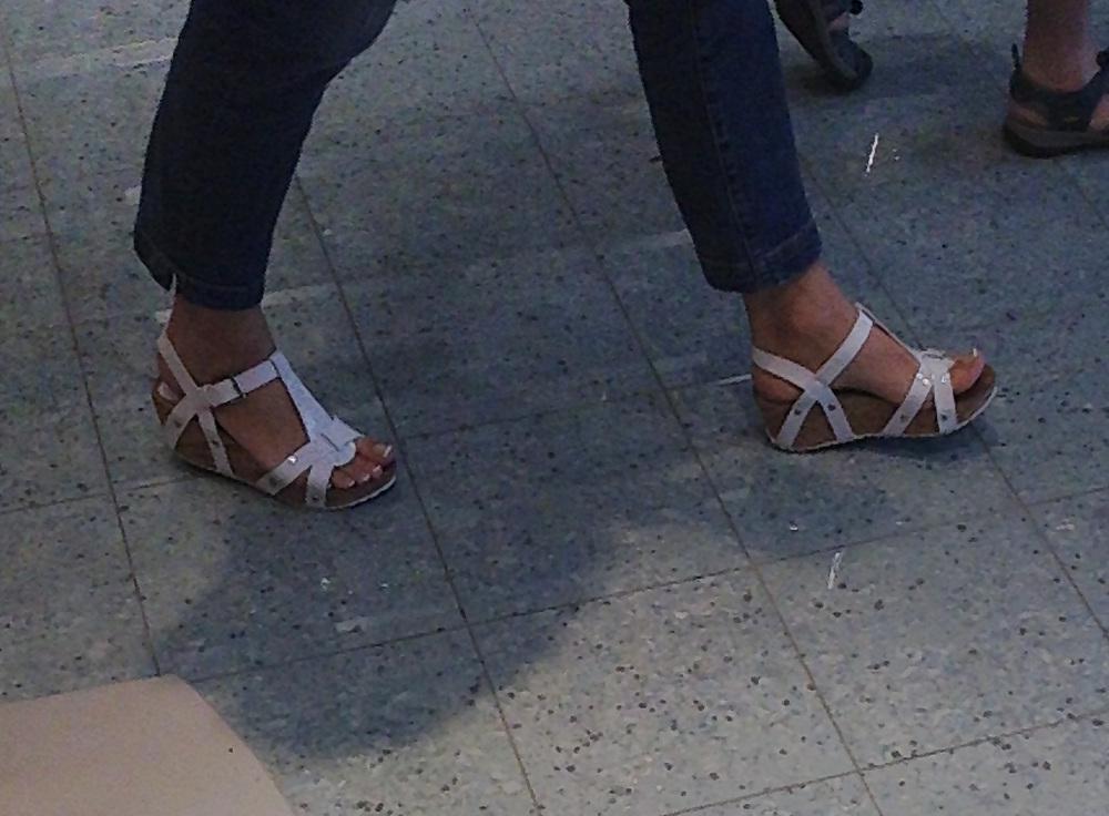 14P Voyeur feets 19