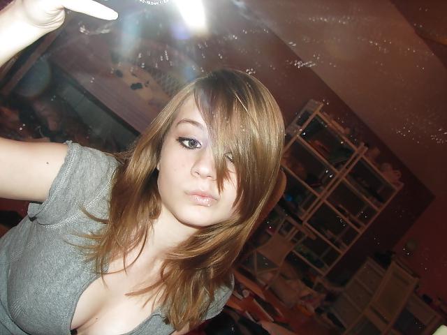 16P Self shot2 no-porn