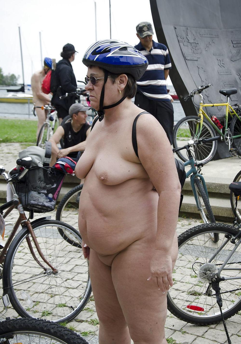 25P Grannies in holiday