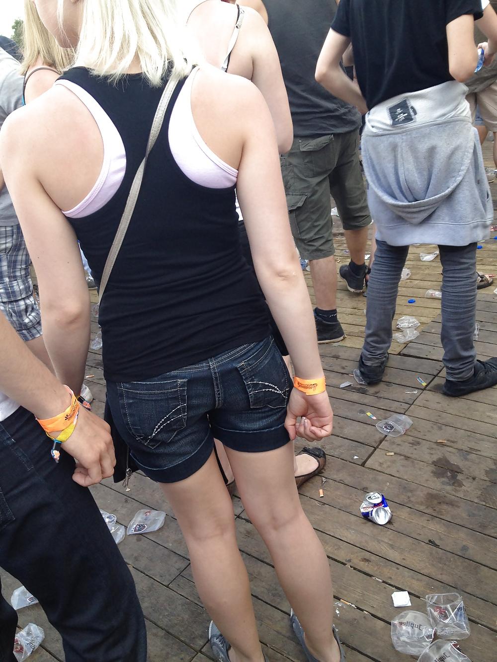12P Ass street candid shoot 1