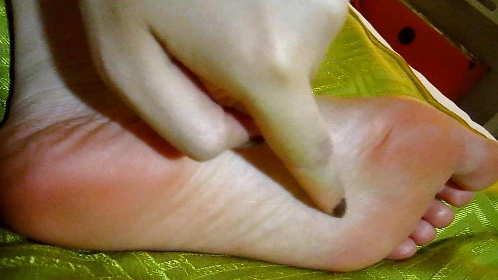 15P (2) My asian GF's feet, toes and soles! Chinese foot fetish!