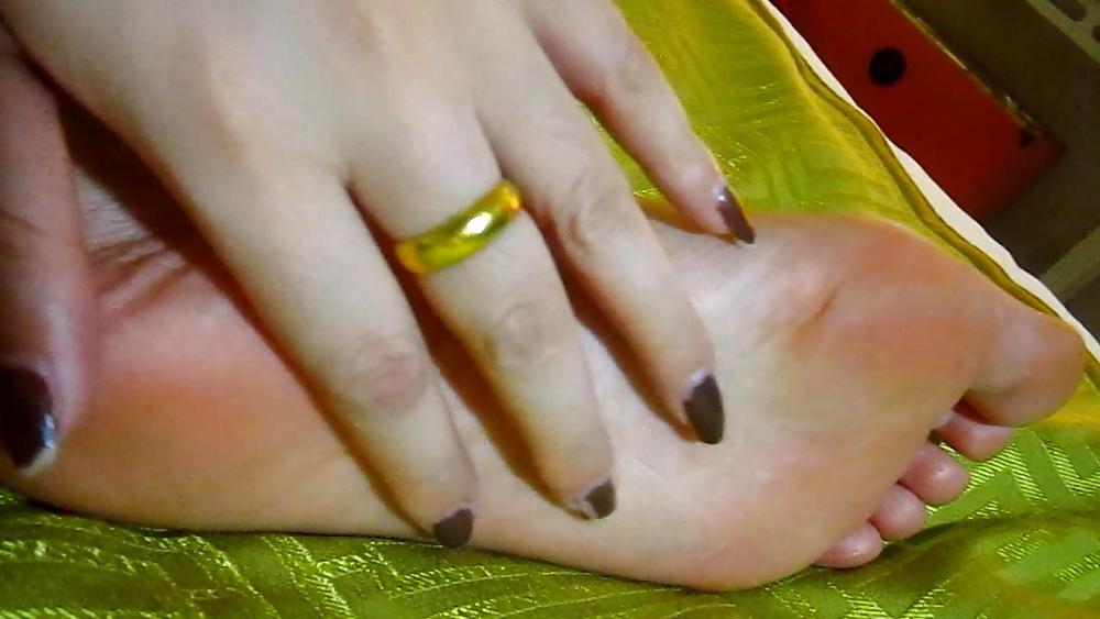 15P (2) My asian GF's feet, toes and soles! Chinese foot fetish!