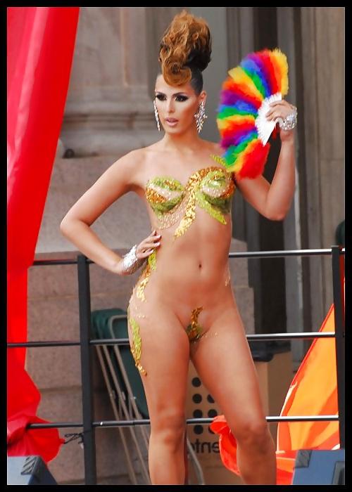 25P Drag Queens