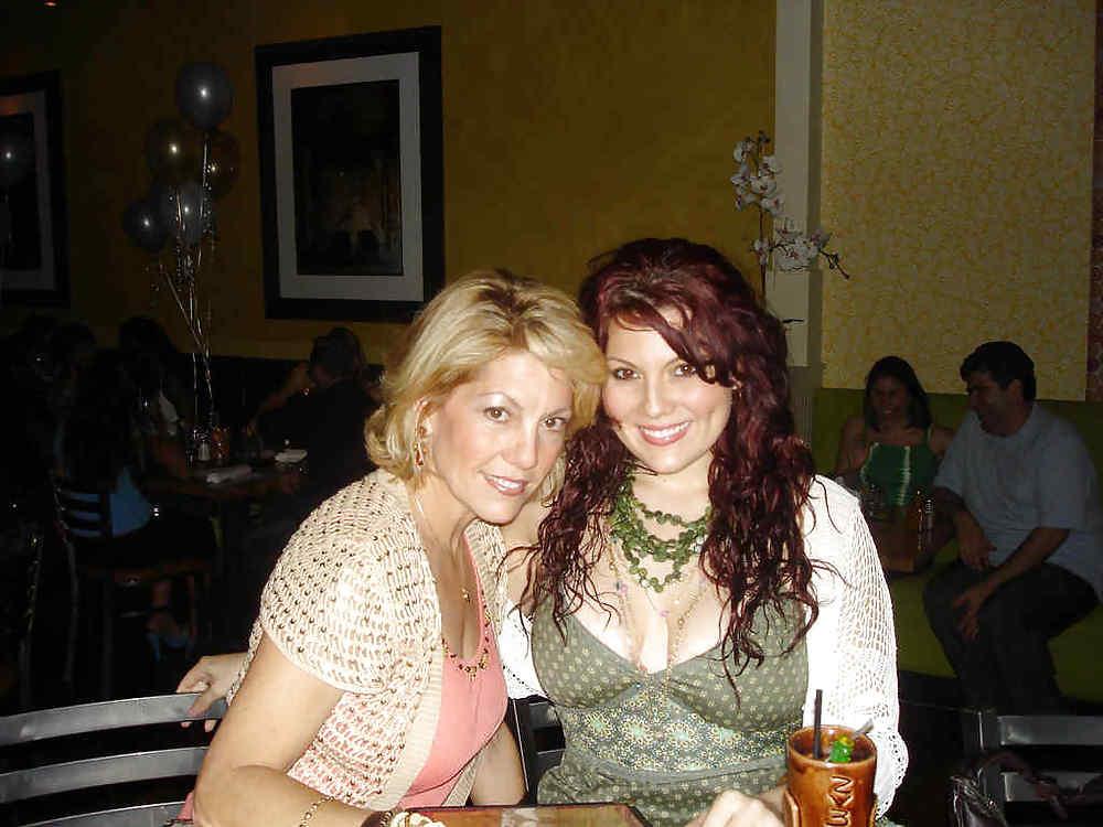 25P Amateur Hot Moms MIX#6 (NoN-Porn) by DarKKo