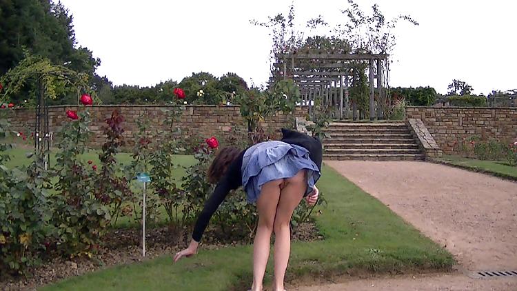 15P Upskirt No Pants 17