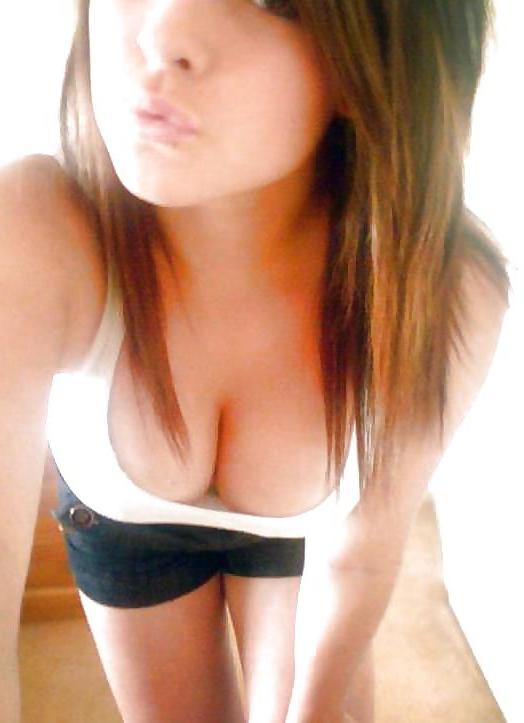 20P Clothed busty beauties 1 (non nude)