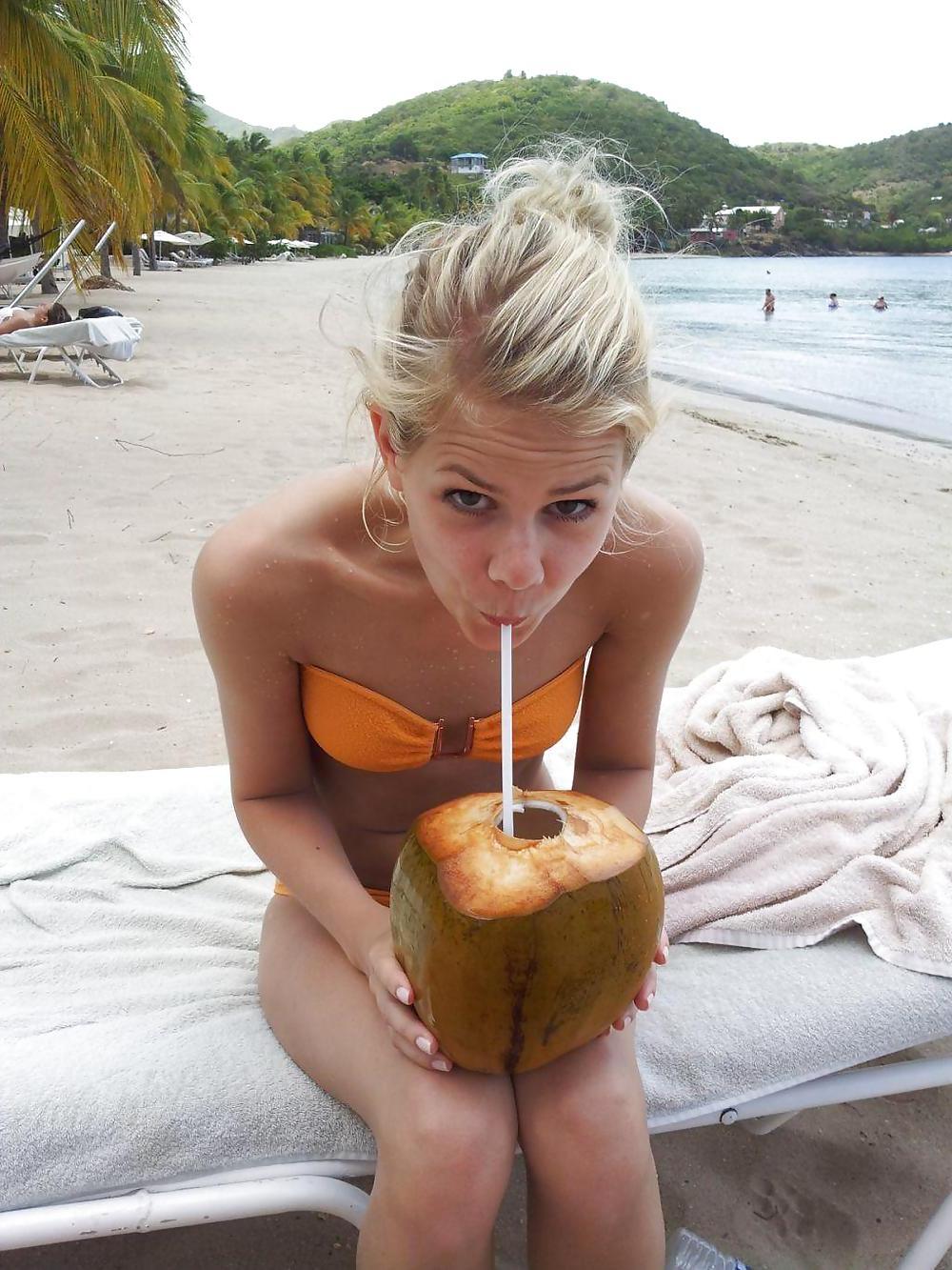 25P Wild vacation girls 3
