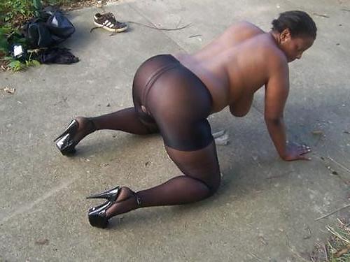 25P Ebony Women in Lingerie 1