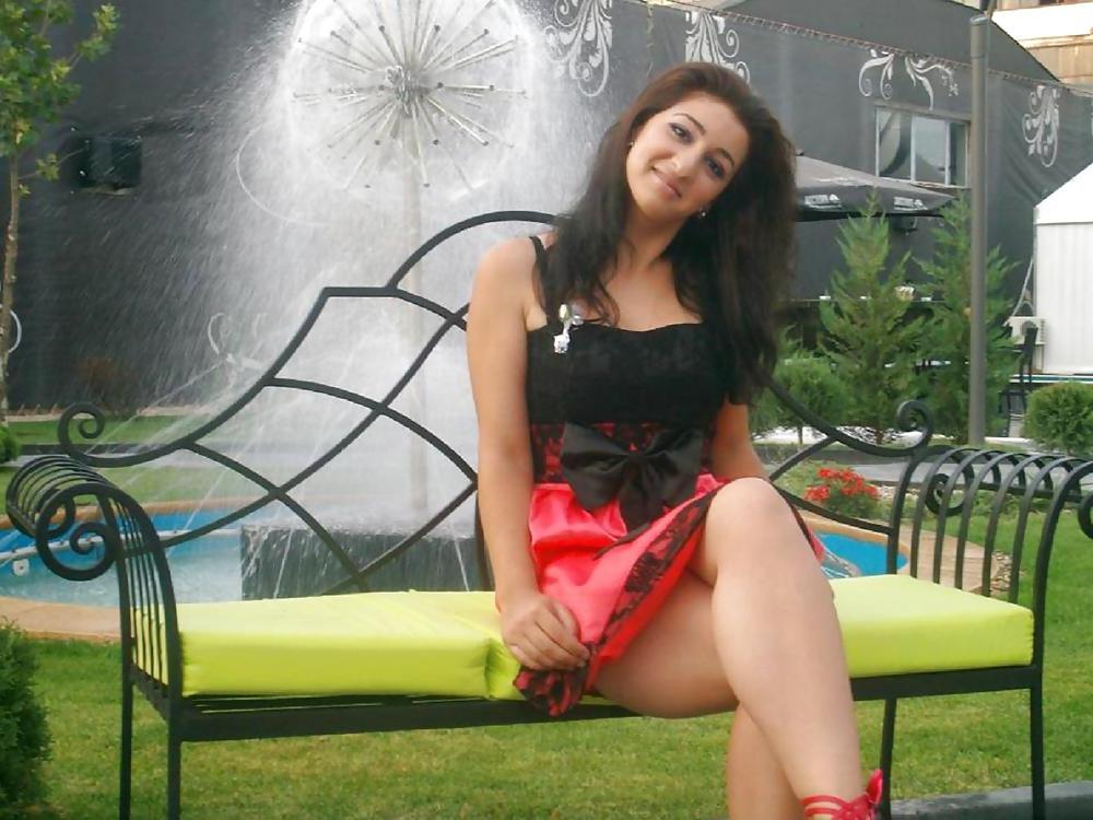 6P Romanian girl: angela