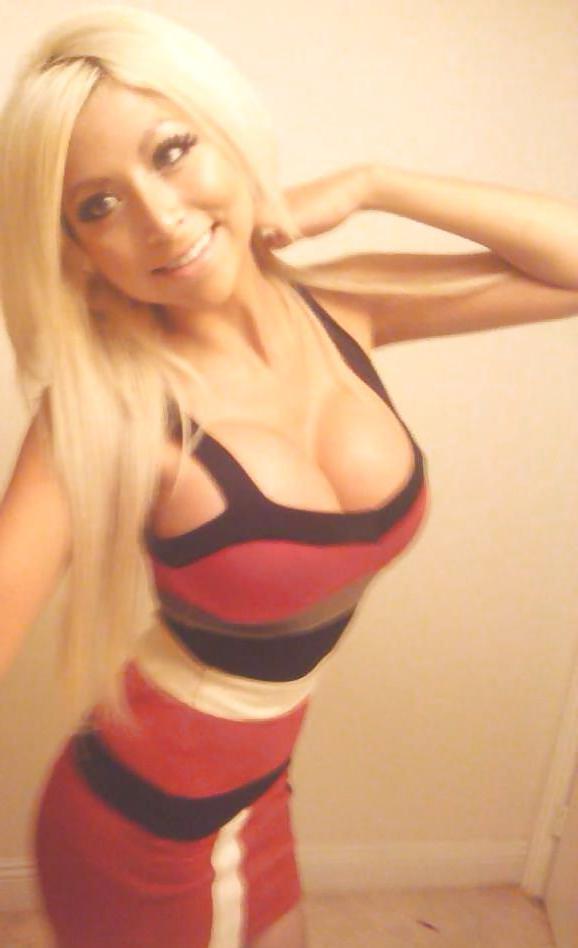 19P Eye Candy (Non-Nude)