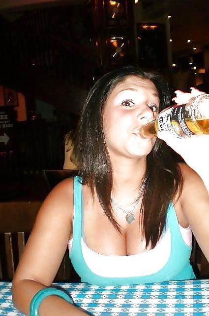 20P Clothed busty beauties 2 (non nude)