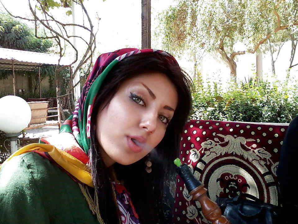 14P Hot muslim girls