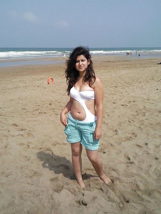 11P Arab Tunisian Girl