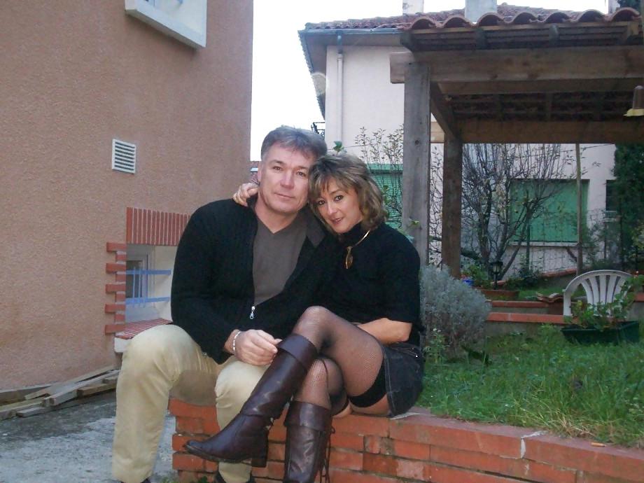 25P Horny mature 4, outdoor