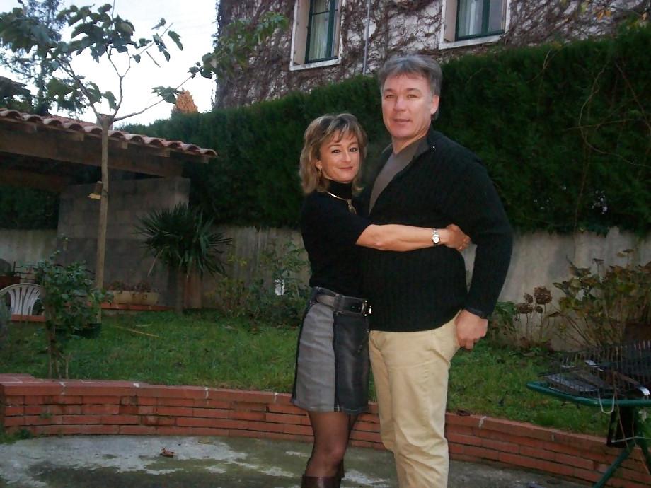 25P Horny mature 4, outdoor