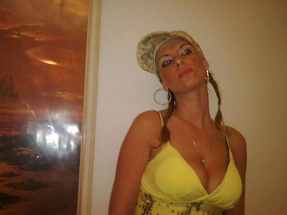 25P Anita Vixen