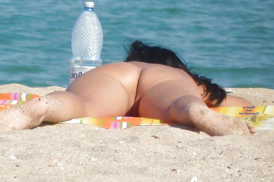 13P Milf voyeur