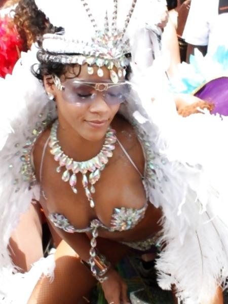 25P Rihanna and Nicki Minaj