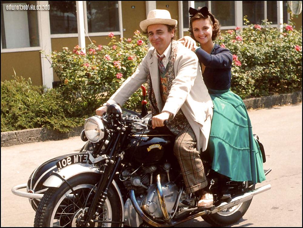 7P Matt Smith isnt the 1st Dr Who to take to a moterbike