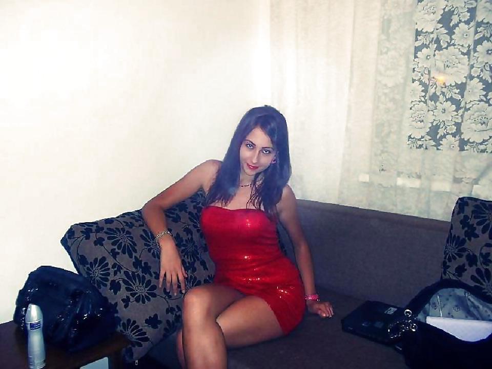 15P Romanian girl: oana