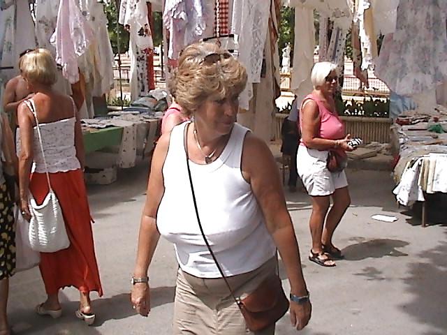25P Dressed matures and grannies