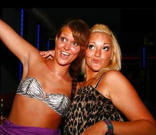 22P Wild vacation girls 2