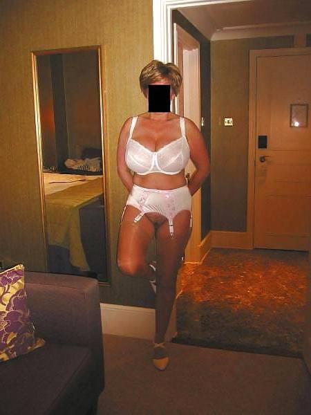 25P Webtastic Special: Huge Unknown Granny