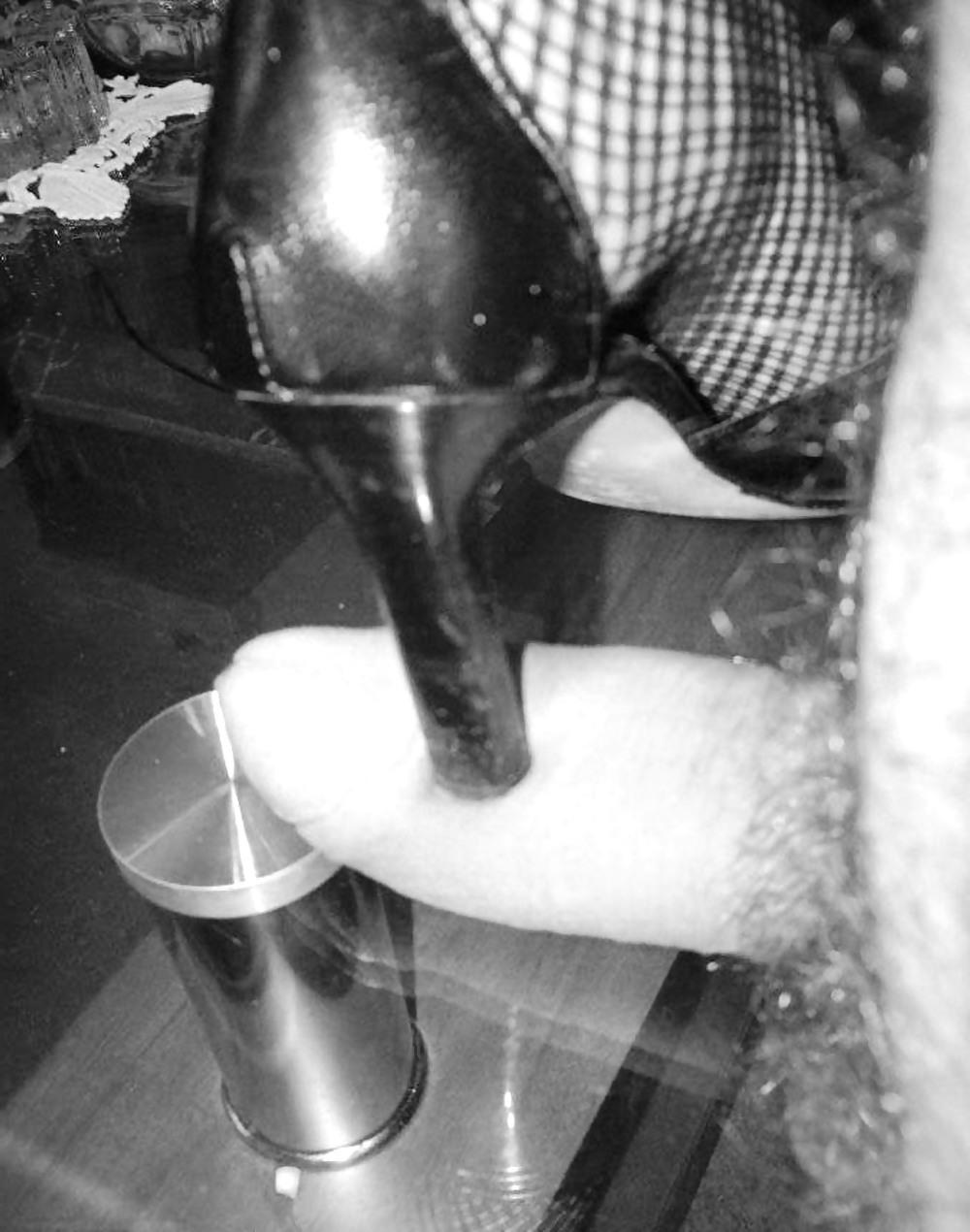 8P My greek wife torture my dick sucked before.