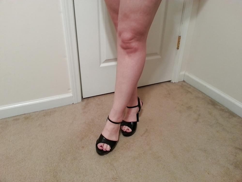 8P 3636 G bbw Lateshay tits to jack off in red mini skirt
