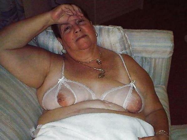 25P Encore des granny