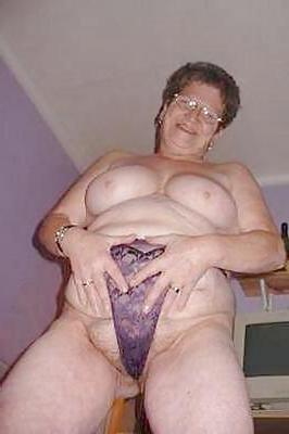 25P Encore des granny
