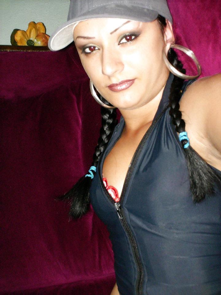 19P Romanian women: Alina