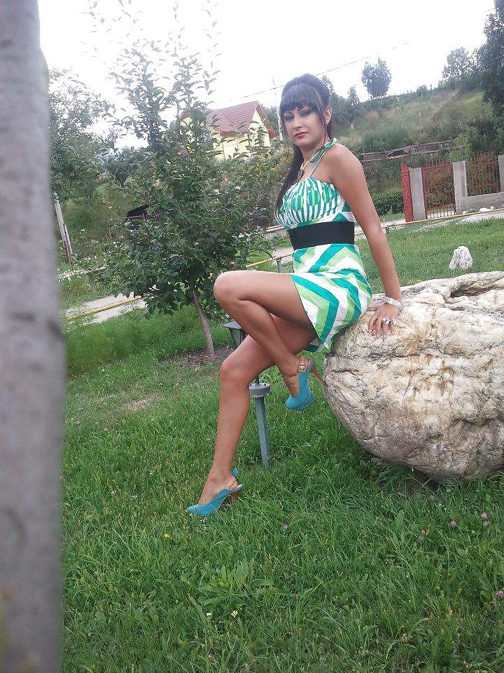 19P Romanian women: Alina