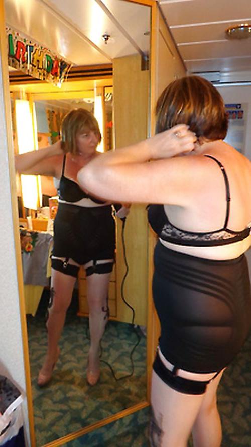 25P Big Girls in Lingerie 6