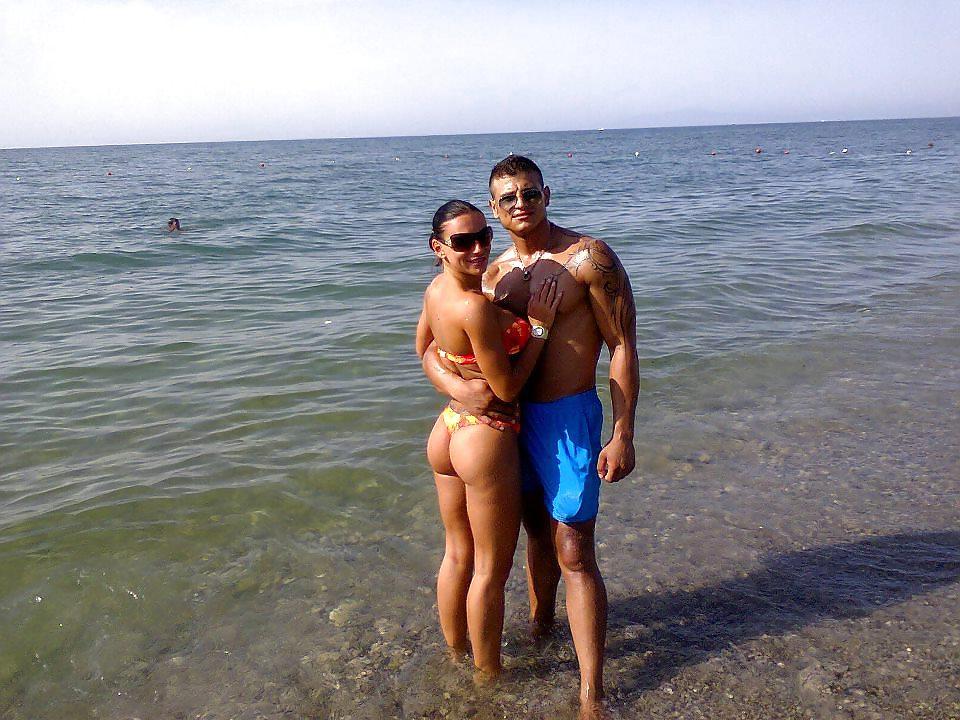 25P Romanian girl: Roxana