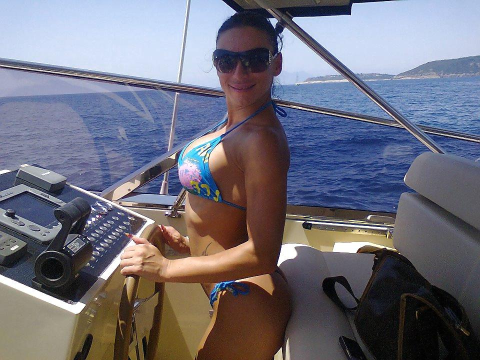 25P Romanian girl: Roxana