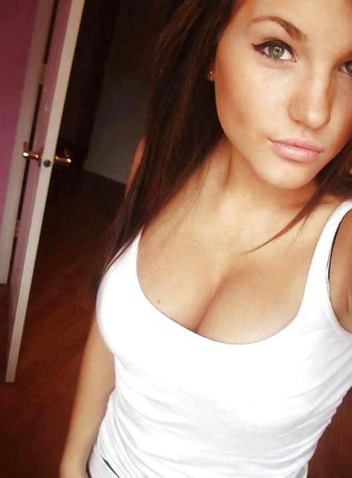 20P Non-nude but HOT chicks 47