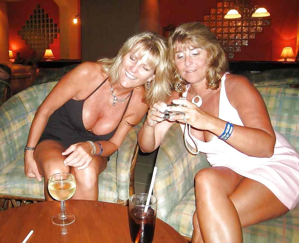 25P Hello Moms#26 (NoN-Porn) MiX by DarKKo