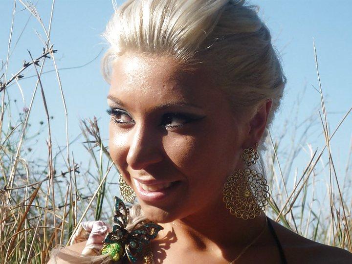 25P Romanian girl 5