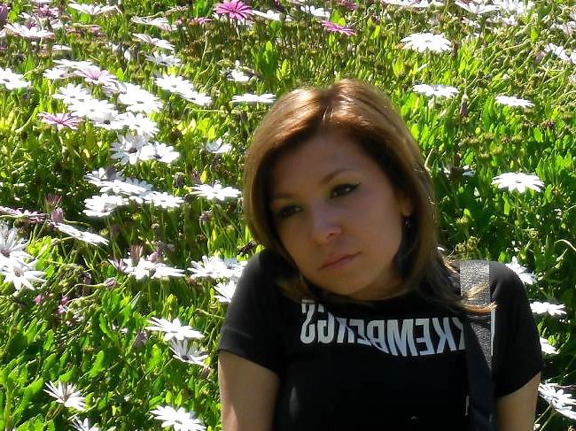 25P Romanian girl 5