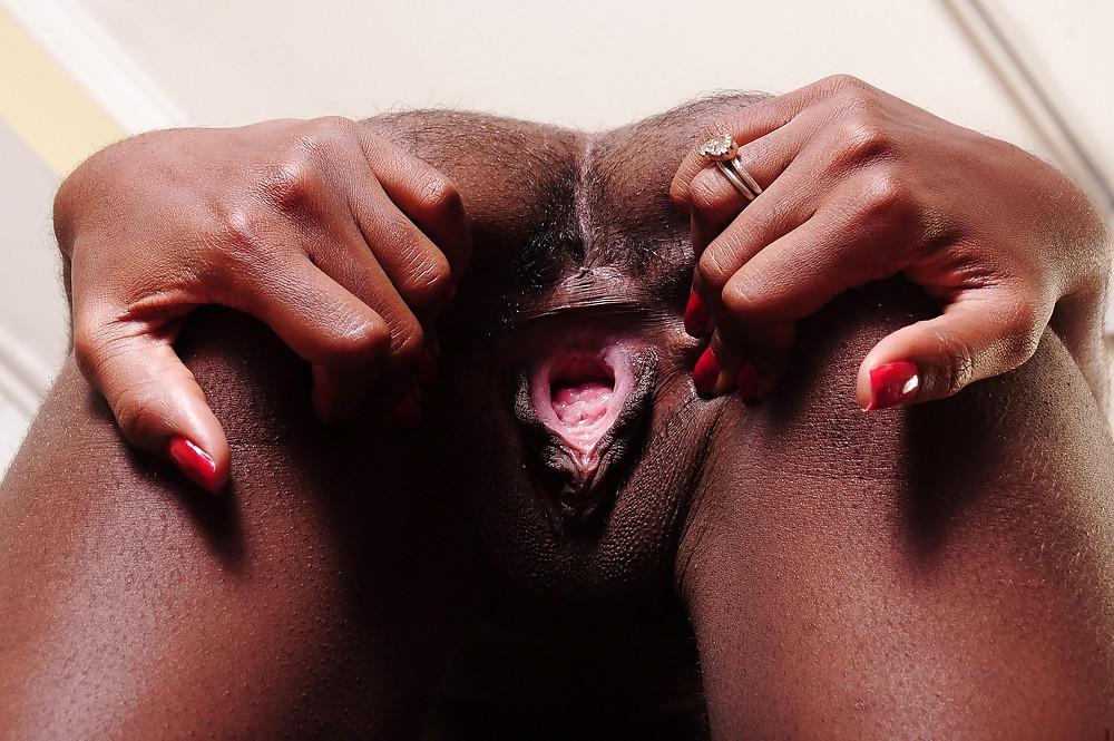 25P Close ups Super Ebony Model 2 (Camaster)