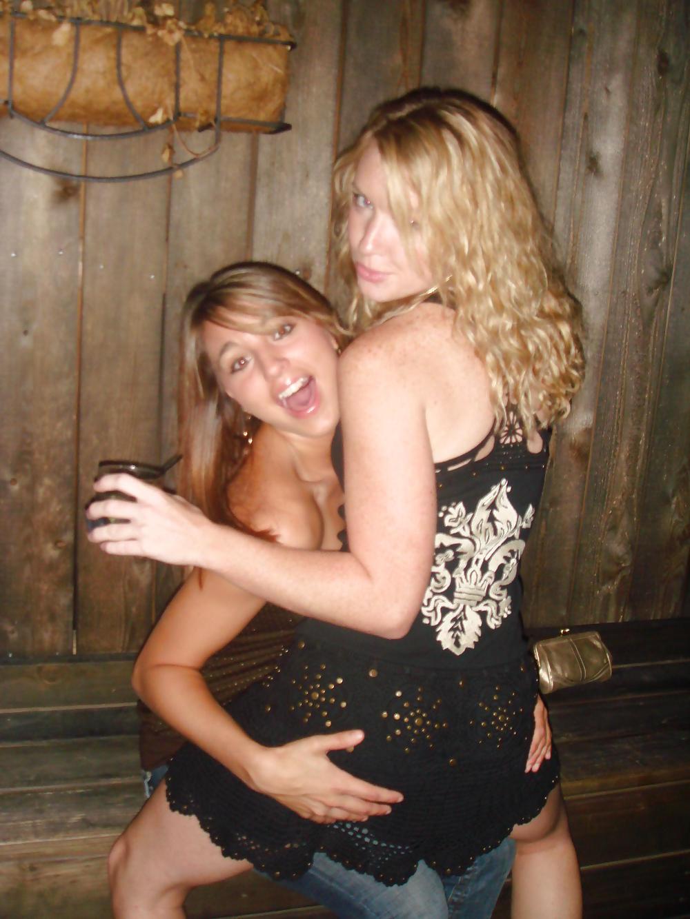 25P Moms and daughter's friends