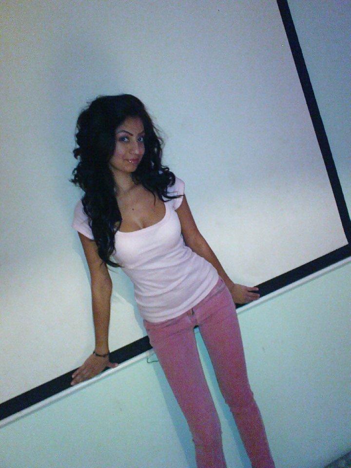 18P Romanian girl: angela
