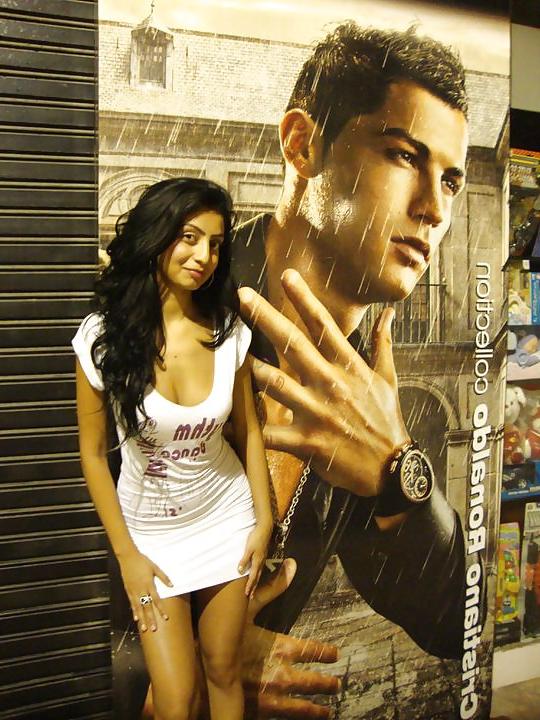 18P Romanian girl: angela