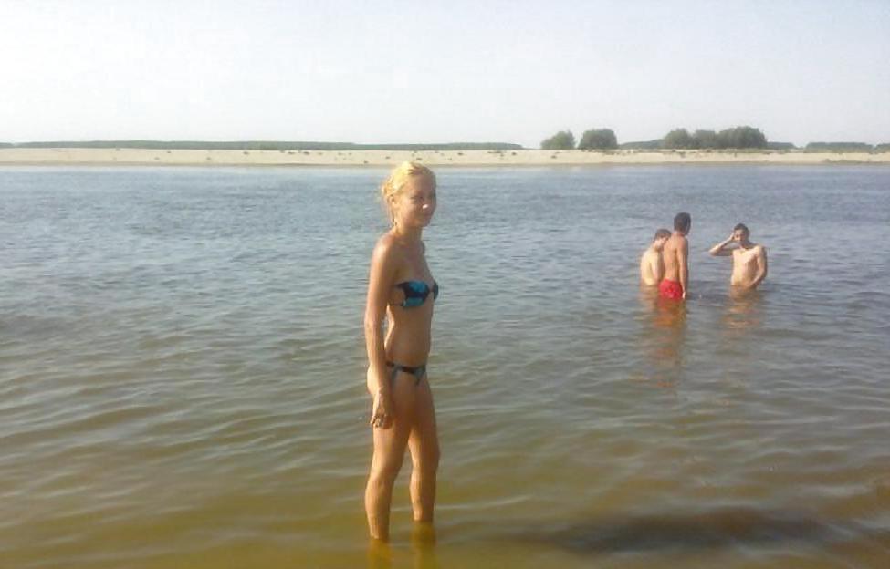 16P Romanian girl: luci