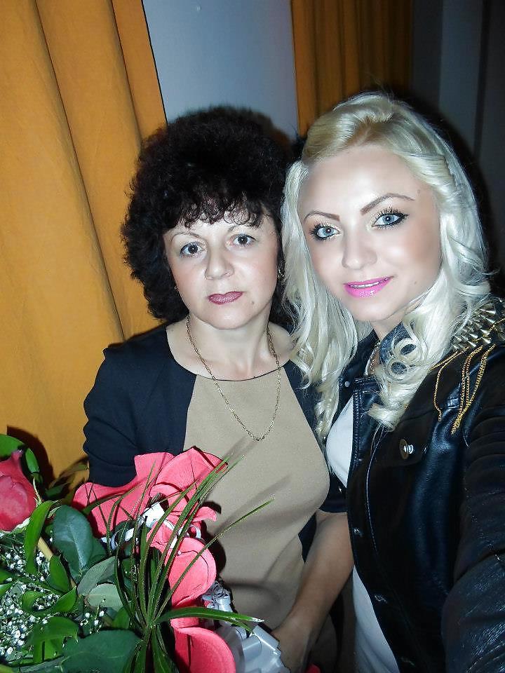 25P Stunning Romanian: Alina